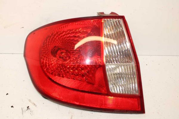 FEU ARRIERE GAUCHE HYUNDAI GETZ 10/2005-8/2009 - Vue 1